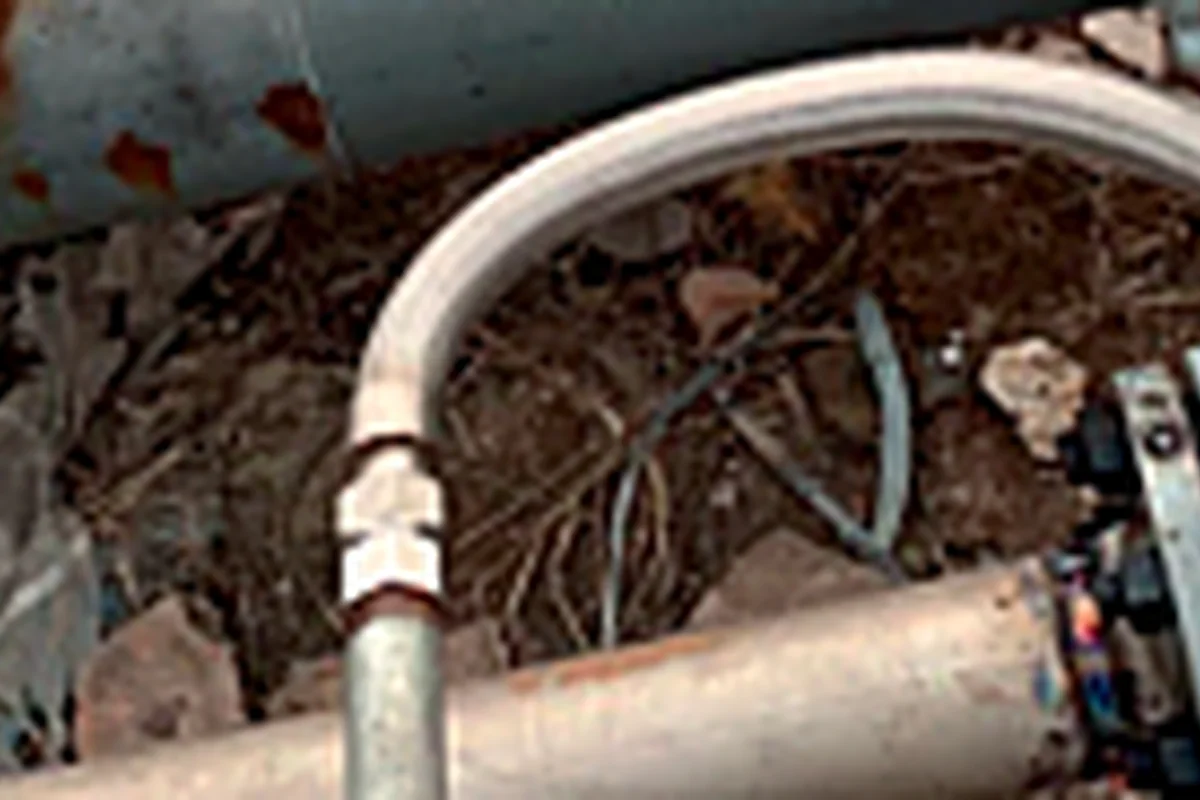Balanced flow meter installed on an outdoor pipeline